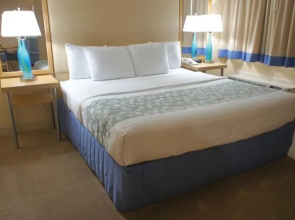 La Quinta Inn & Suites Miami Lakes