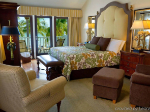 La Mer & Dewey House