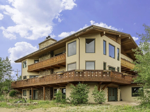 H7 at Hope Mountain -- 6-Bedroom Retreat Home at Allenspark Colorado 6 Home by RedAwning