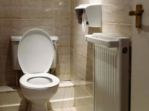 Devonshire House Hotel