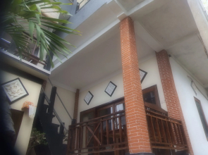 Bukit Indah Home Stay