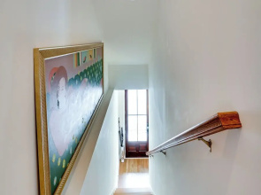 Lovely Mt Pleasant Townhouse w/ Central Location!