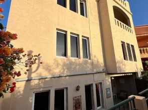 ART POiNT GUESTHOUSE