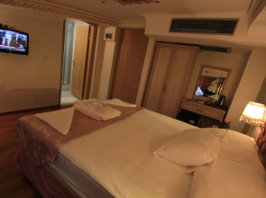 Отель Sultans Royal