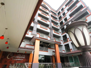 Convenient Grand Hotel (SHA Extra Plus)