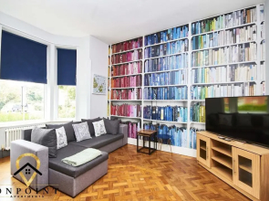 ✰OnPoint -Large House Near Centre with Bar✰