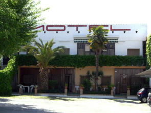 Camping & Hotel Sierra Nevada