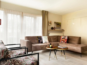 Beautiful Holiday Home in Earnewald with Wellness