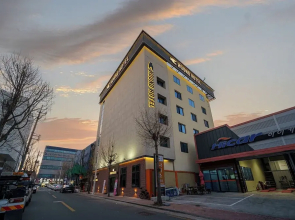 Hound Hotel Daegu Seongseo