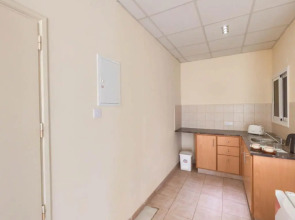 Mackenzie Beach Hotel & Apartments