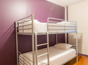 Broadway Hotel and Hostel