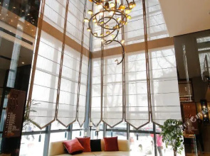 Jinghuquan Business Hotel