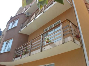 Mango Guest House