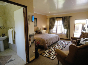 Mannah Executive Hotel and Conference Center