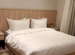 Ayas Hotel by Suknai