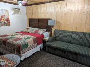 Squaw Valley Motel
