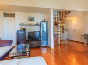 Apartment Near The Beach