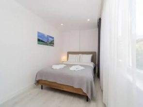 Central Flat With Balcony in Muratpasa