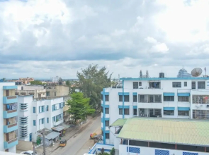 Lux Suites Ganjoni Studio Apartment