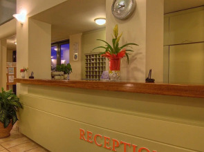 Solimar Aquamarine Resort