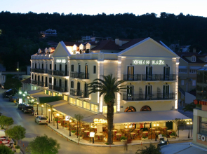 Ionian Plaza Hotel & Spa