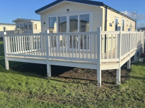 Tranquil Seaside Caravan Retreat in Eyemouth