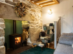 *New for 2022* Cosy, coastal cottage in Snowdonia