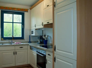 Reetdachhaus Malve 2 mit Kamin für bis zu 6 Personen