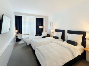 Bayer 89 Vi Vadi Hotel