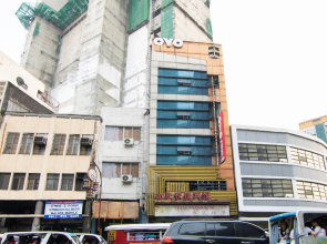 OYO 416 Lucky Hotel