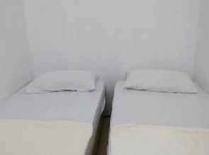 COZY Homestay KTCC Mall Pantai Batu Burok HSNZ 3BR Pangsapuri Ladang Gemilang 1 by NadiHome