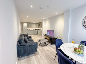 Apex Lofts Suite - 2 bed 2 Bath w/ Rooftop Terrace