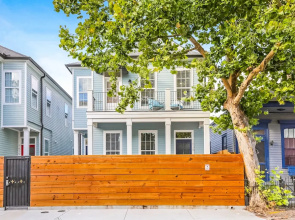 5BR with Pool - Great for Families - Near Everything