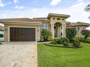 Covewood Ct 35, Marco Island Vacation Rental 3 Bedroom Home by Redawning