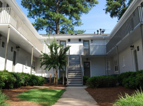 Brookwood Courtyard by BCA Furnished Apt