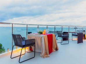 Centara Sonrisa Residences & Suites Sriracha