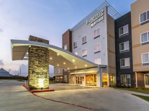 Fairfield Inn  Suites Bay City