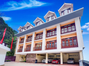 Summit Golden Crescent Resort & Spa