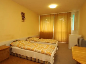 Hotel Beremend Rose