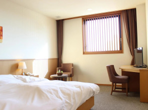 Bayside Square Kaike Hotel