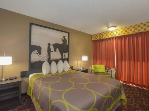 Super 8 by Wyndham Norman