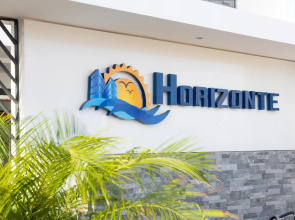 3 bdr aprt, amazing seaview, rooftop pool - LCGR