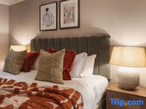Your Apartment | Cotham Arms - Studio (SK)