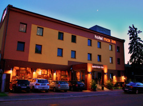 Max Inn Hotel