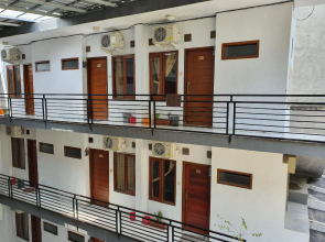 OYO 569 Cigadung Guest House Syariah