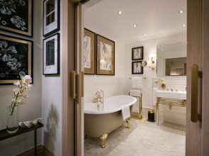 Schlosshotel Berlin By Patrick Hellmann