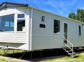 MB Caravans Towyn