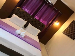 ZEN Rooms Villa Bunga Padi