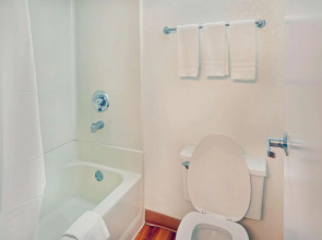 Motel 6 Los Angeles, CA - Los Angeles - LAX