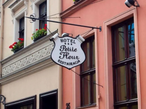 Hotel Petite Fleur - Adults only